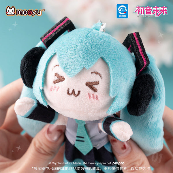 Hatsune Miku's squinting eyes plush pendant and plush headband are coming soon