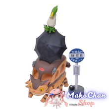 Load image into Gallery viewer, Studio Ghibli My Neighbor Totoro Catbus Carrying on Figure (pre-order)
