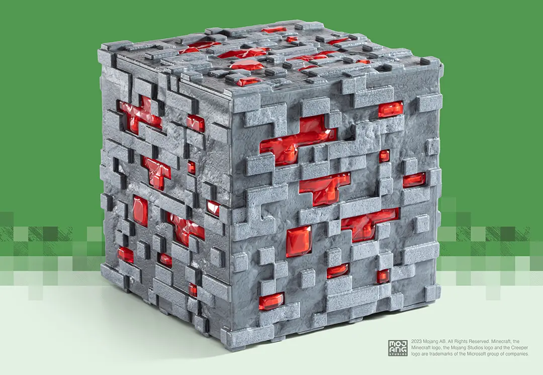 MINECRAFT - Luminous Redstone Ore - Collector Replica 10cm