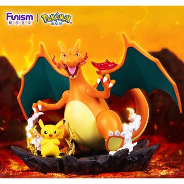 Funism Prime Figure Pikachu and Charizard | Makochan
