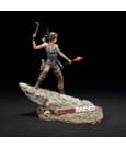 Tomb Raider PVC Statue Lara Croft Survivor Era 33 cm by Dark Horse