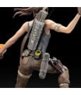 Tomb Raider PVC Statue Lara Croft Survivor Era 33 cm by Dark Horse