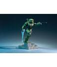 Halo Infinite PVC Statue Master Chief & Grappleshot 26 cm by Dark Horse