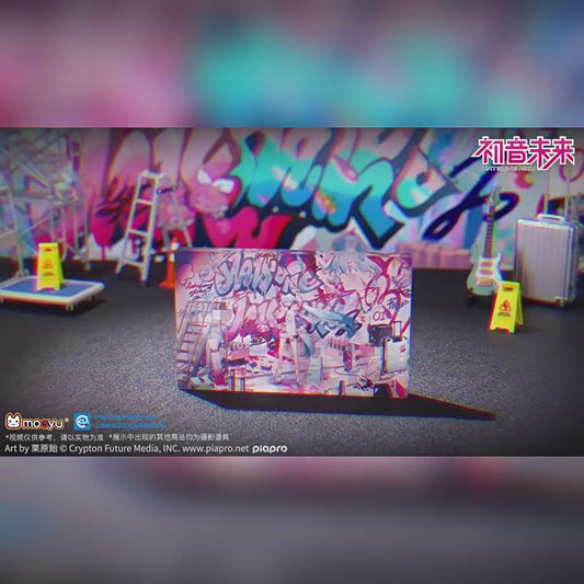 Moeyu:  Hatsune Miku Radio Invasion Series Acrylic Brick