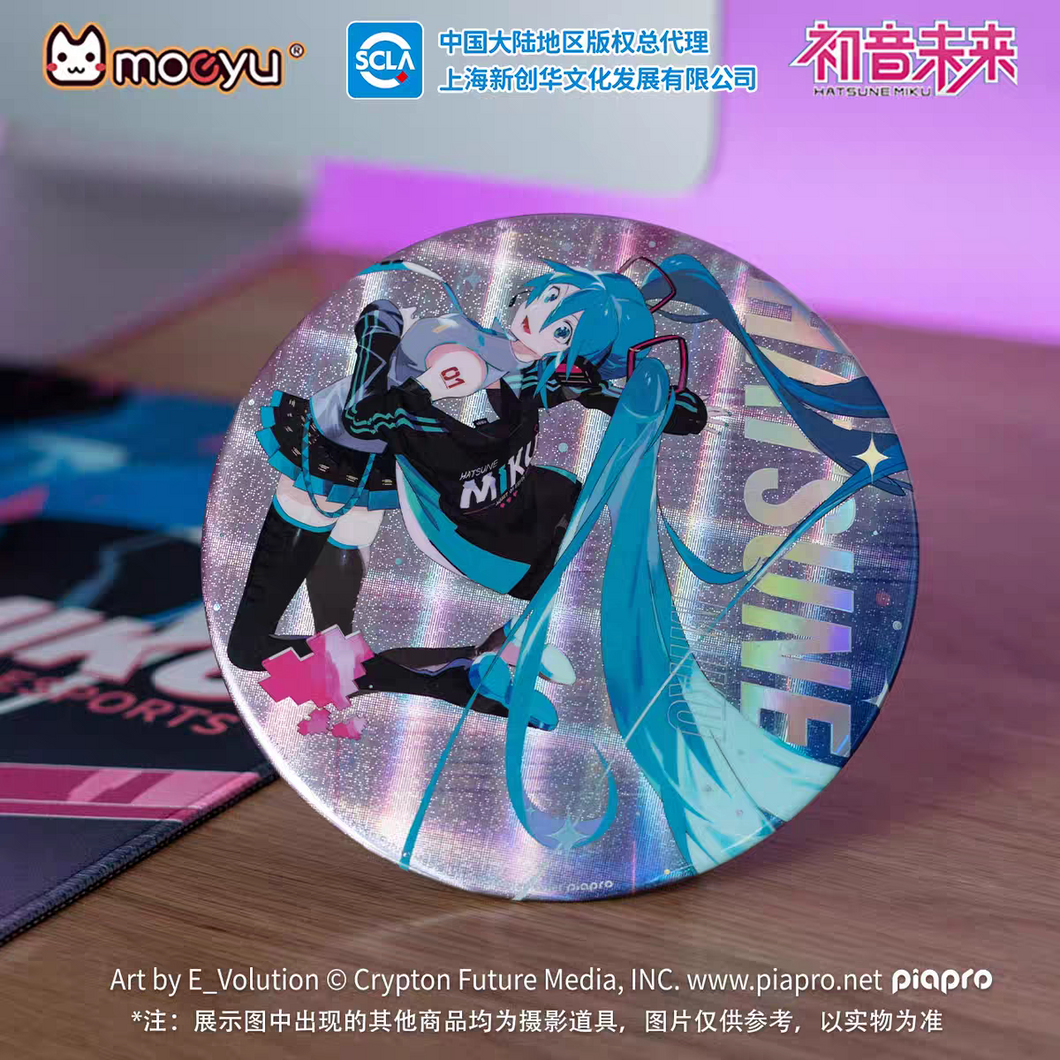 Moeyu Hatsune Miku “E-Sports Heart” Series Large Badge | Official Miku Collectible Pin & Stand Display