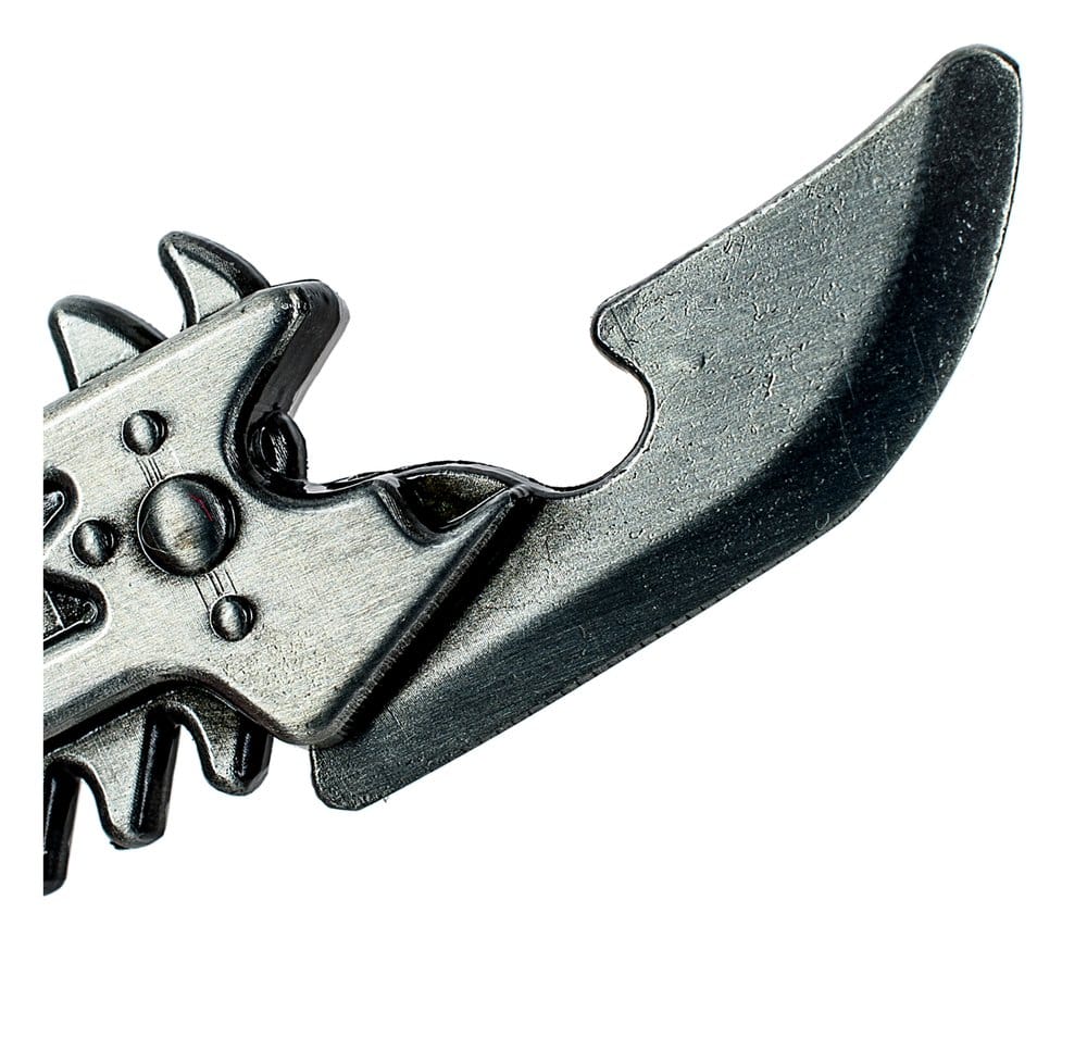 AAA Merchandise Warhammer 40,000 Bottle Opener Chaos Chainsword | Makochan