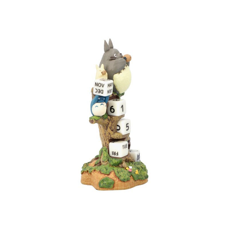 Benelic My Neighbor Totoro Statue Three-wheeler Diorama / Calendar 11 cm *English Version* | Makochan