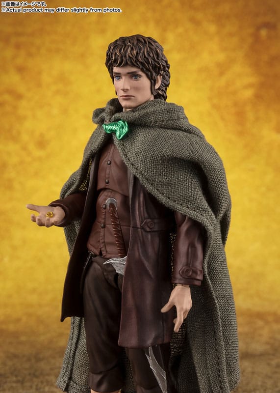 Bandai Tamashii Nations Lord of the Rings S.H. Figuarts Action Figures Frodo Baggins & Gollum | Makochan
