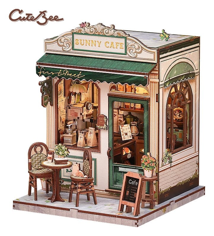 CuteBee Miniature House Model Kit Sunny Cafe 20 x 16 cm | Makochan