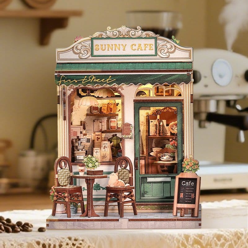 CuteBee Miniature House Model Kit Sunny Cafe 20 x 16 cm | Makochan