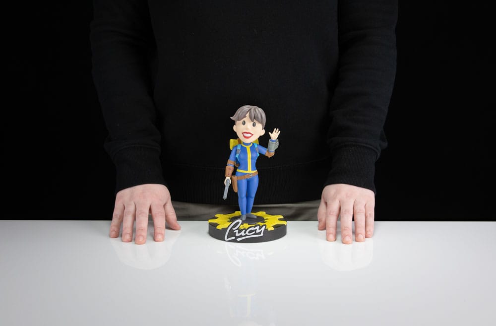 Dark Horse Fallout Vinyl Figure Lucy 20 cm | Makochan