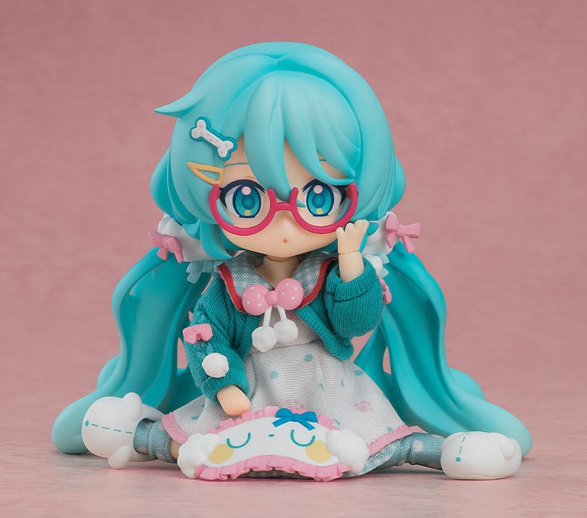 Good Smile Company Character Vocal Series 01: Hatsune Miku Nendoroid Doll Action Figure Hatsune Miku: Loungewear Outfit Ver