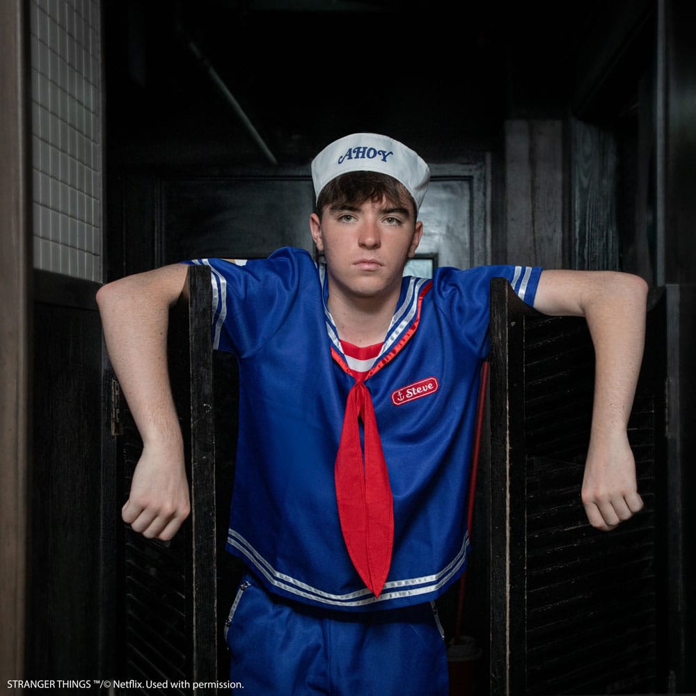 Cinereplicas Stranger Things: Scoops Ahoy Steve Costume | Makochan
