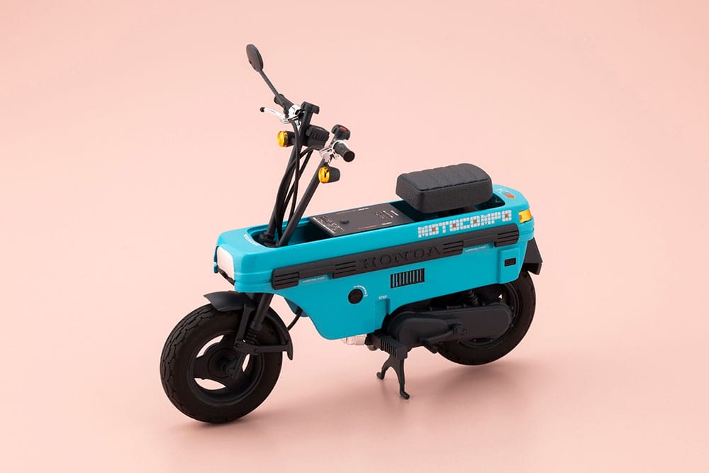 Kotobukiya Megami Device Buster Doll Series Plastic Model Kit 1/1 Knight Alice with Honda AB12 Motocompo 15 cm | Makochan