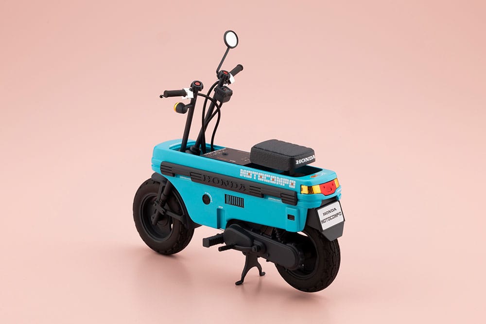Kotobukiya Megami Device Buster Doll Series Plastic Model Kit 1/1 Knight Alice with Honda AB12 Motocompo 15 cm | Makochan