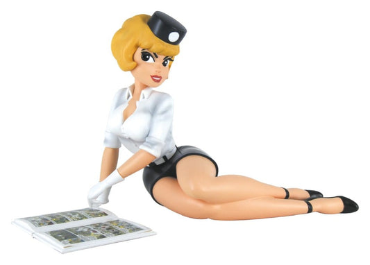 Collectoys Natacha Resin Statue Pause Lecture 15 cm | Makochan